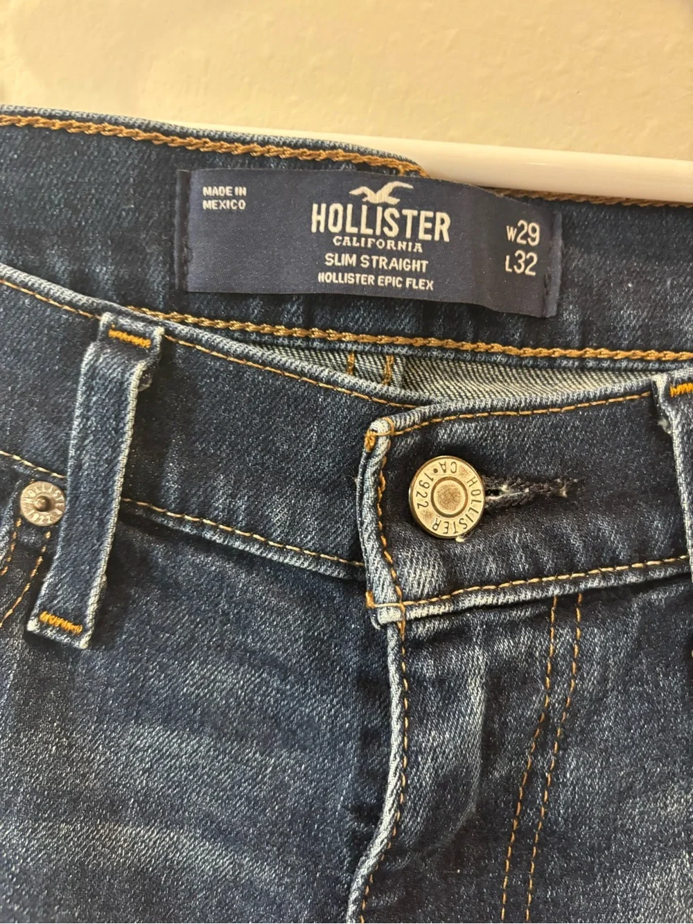 Hollister Men’s Slim Straight Dark Blue Jeans 29x32